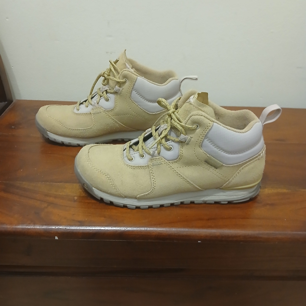 OBOZ Emma Mid Top Hiking Boots Women's Size 6.5
